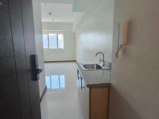For Rent Studio in Taft Avenue Pasay Near Makati City