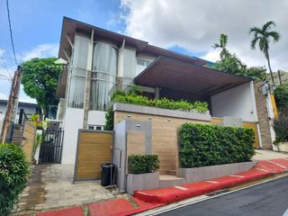 6 Bedroom House and Lot for Sale in Quezon City at White Plains