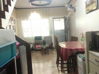 2-STOREY TOWNHOUSE IN IDEAL SUBDIVISION COMMONWEALTH QUEZON CITY