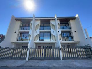 4 Bedroom Townhouse