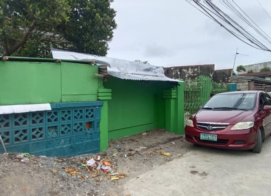 Residential lot in Bonuan Gueset along road and fronting sea shore