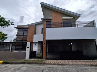 334 sqm House for Sale or Rent in Pulu Amsic, an exclusive subdivision near Clark, Pampanga