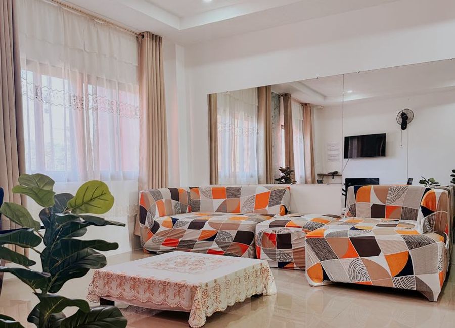 3 Storey House and Lot with 4 Bedrooms for Sale in Camp 7, Baguio City