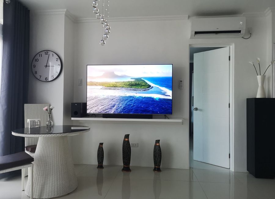 Freehold 1-Bedroom Apartment at Kandi Tower 2 Condominium for Sale