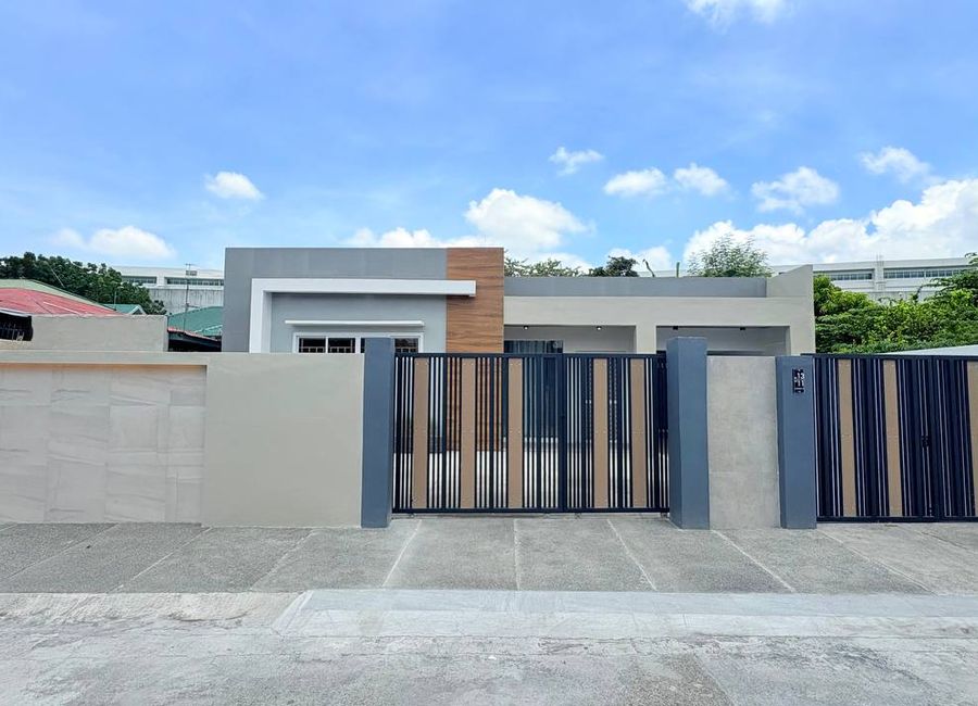 𝐍𝐞𝐰𝐥𝐲 𝐑𝐞𝐧𝐨𝐯𝐚𝐭𝐞𝐝 𝐌𝐨𝐝𝐞𝐫𝐧 𝐄𝐥𝐞𝐠𝐚𝐧𝐭 𝐁𝐮𝐧𝐠𝐚𝐥𝐨𝐰 𝐅𝐨𝐫 𝐒𝐚𝐥𝐞 𝐧𝐞𝐚𝐫 𝐒𝐌 𝐓𝐞𝐥𝐚𝐛𝐚𝐬𝐭𝐚𝐠𝐚𝐧