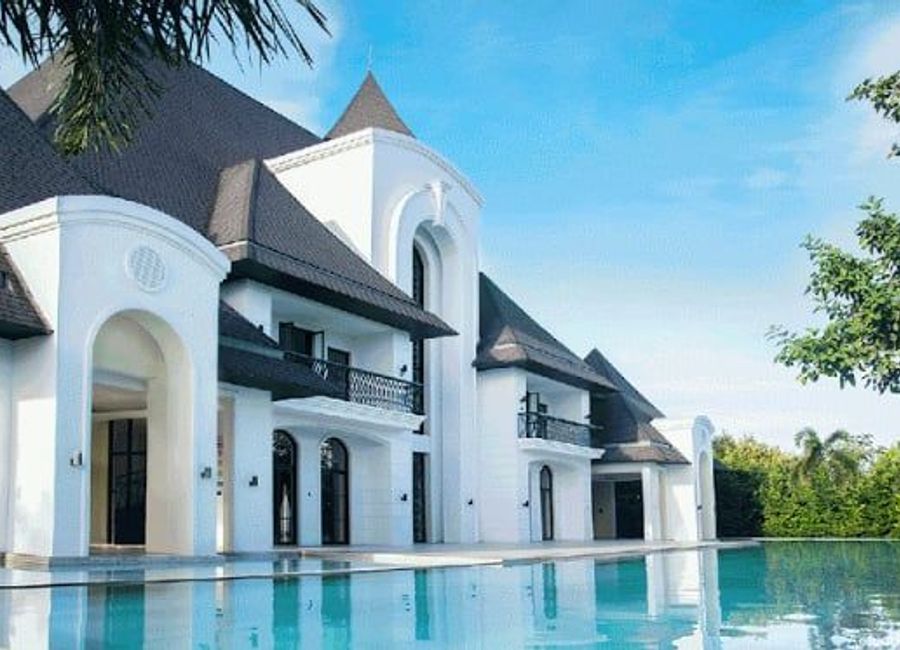 225 Sqm Lot for Sale in Chateaux de Paris, South Forbes
