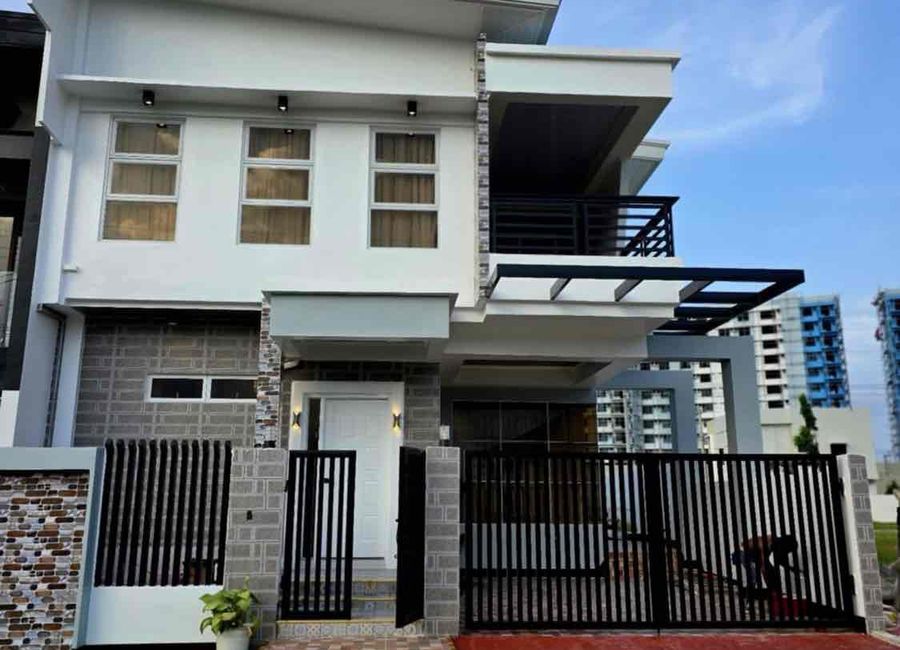 Luxurious 5-Bedroom Home in Ponte Verde, Davao City