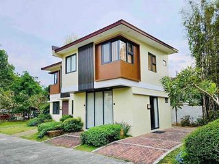 FOR SALE: 3BR Hanna Duplex in Lancaster New City