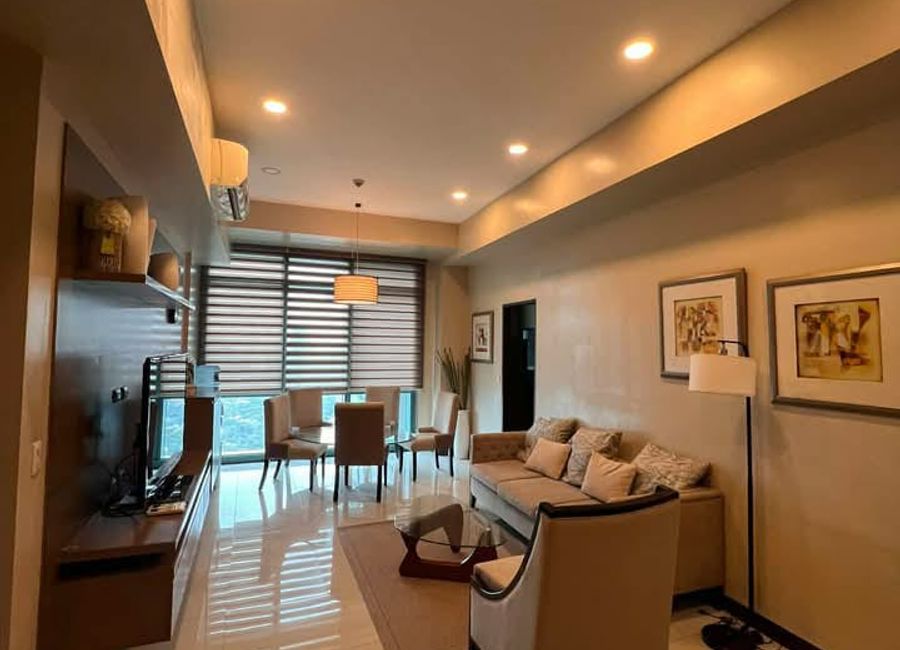 Luxurious 3 Bedroom Penthouse Unit for Lease in 8 Forbestown