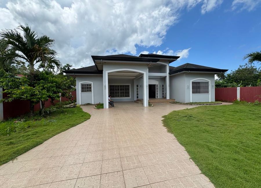 𝐅𝐔𝐋𝐋𝐘 𝐅𝐔𝐑𝐍𝐈𝐒𝐇𝐄𝐃 𝐇𝐎𝐔𝐒𝐄 𝐀𝐍𝐃 𝐋𝐎𝐓 𝐅𝐎𝐑 𝐒𝐀𝐋𝐄