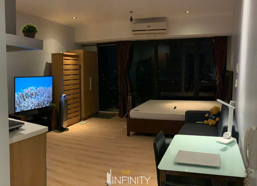 Studio For Sale In Knightsbridge Residence