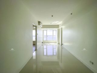 Brand New 1 Bedroom 1BR Condo for Sale in Oak Harbor Residences, Parañaque City