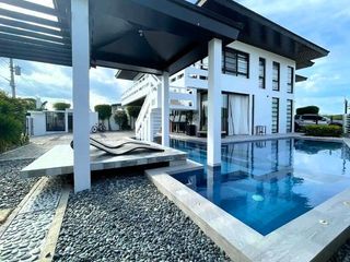 Modern Corner Beach Resort for Sale in Batangas City at Porto Laiya | 5 Bedroom 5BR