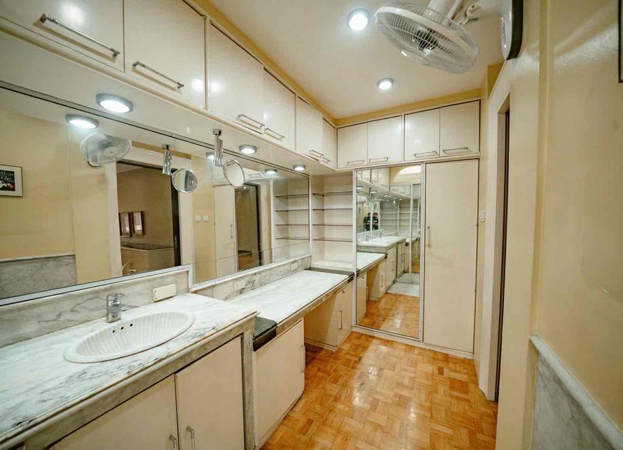 For Sale: Green Valley Townhouse VV1