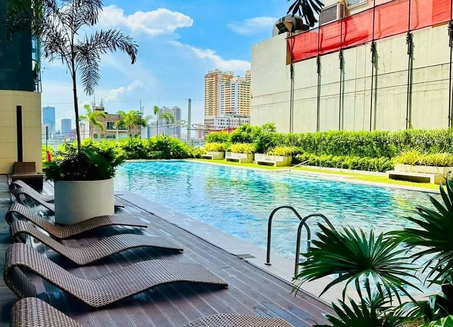 1BR Condo unit For Sale in Makati Red Residences RFO Unit