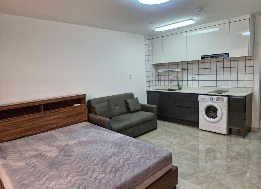 Studio Condo Unit for Rent and Sale in Clark Freeport Zone Pampanga.