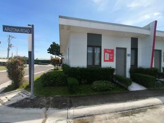 For sale House and Lot along Mabalacat Magalang Rd Pampanga