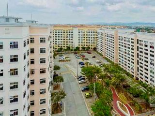 Rush Move-In! Spacious LOFT TYPE 1BR Condo in San Miguel, Pasig – 40sqm Mid-Rise Gem!