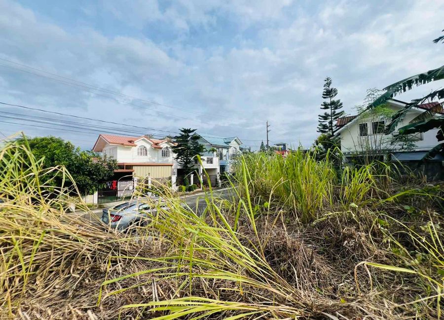 FOR SALE - 224 SQM LOT AT STA. ROSA HEIGHTS
