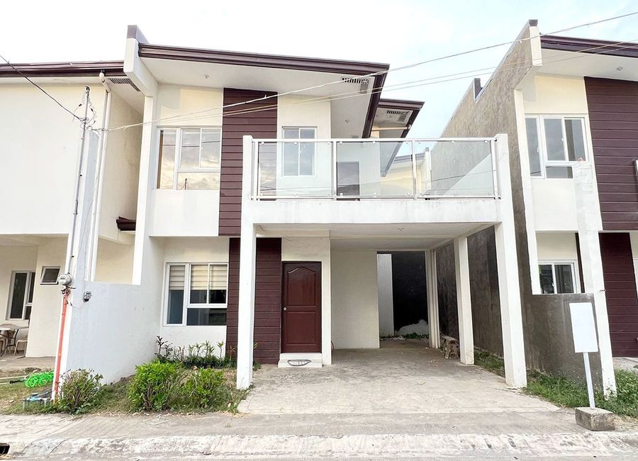 Single Attached House and Lot for sale near Metro Manila | Rosepointe Subdivision
