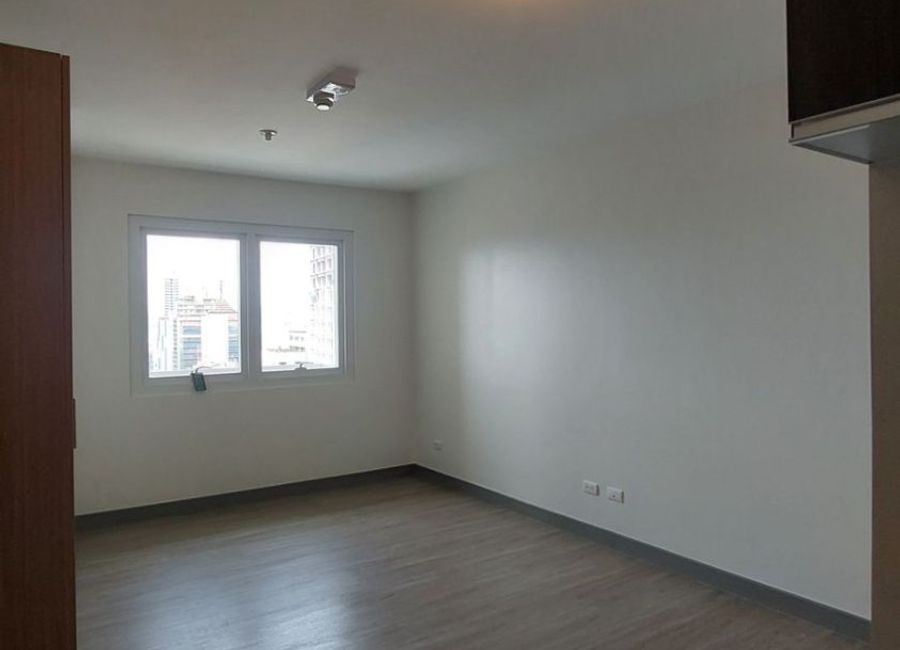FOR SALE: Studio Unit in Connor at Greenhills