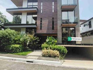 MODERN HOUSE IN MCKINLEY HILL VILLAGE FOR SALE BGC