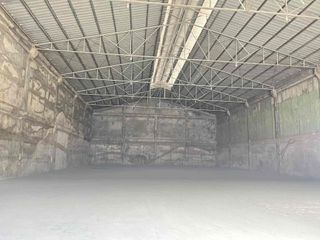 Warehouse for lease
