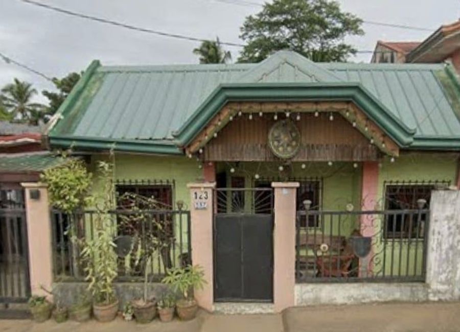 Clean Title House and Lot FOR SALE at Tagaytay - Amadeo Highway Cavite