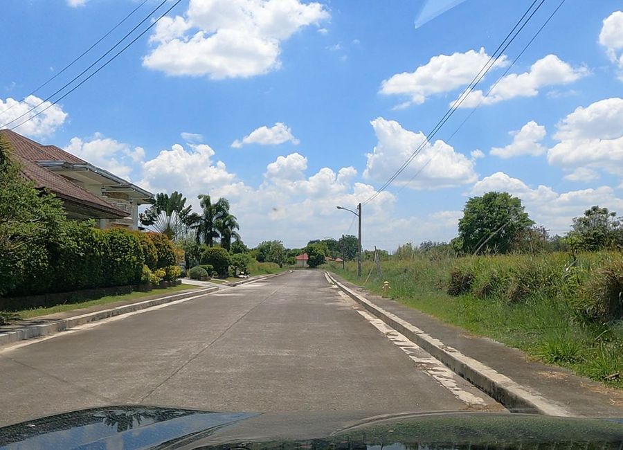 FOR SALE: 400 sqm Lot in Las Haciendas de Luisita, Tarlac