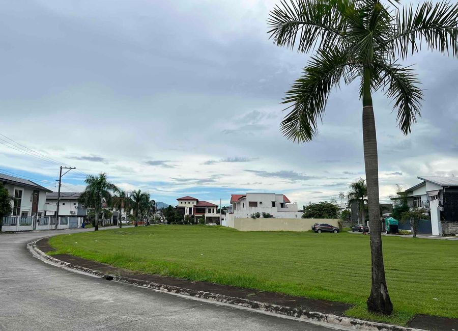 FOR SALE RESIDENTIAL LOT IN SAN FERNANDO PAMPANGA NEAR SM TELABASTAGAN