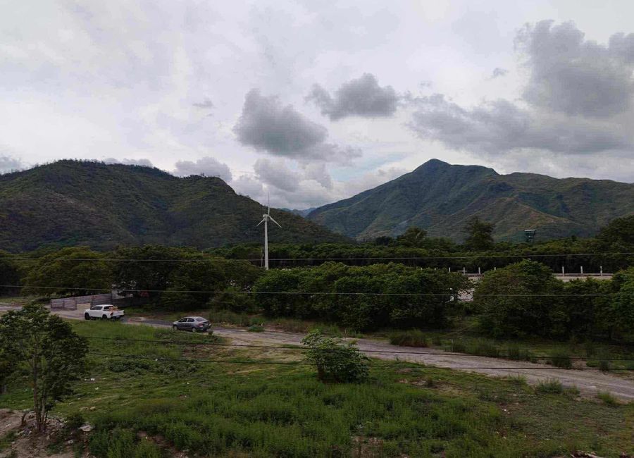 Vacant Lot Near Beach in Pundaquit, San Antonio