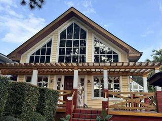 House and Lot in Tagaytay Highgrove, 4 Bedroom for SALE! 390 sqm at 20M neg
