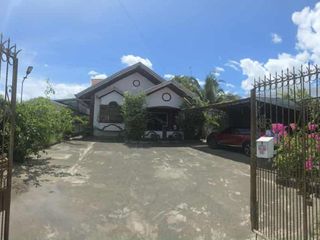 HOUSE & LOT For Sale: Cabiao, Nueva Ecija, Lot Area 500 sqm, around 200 sqm floor area, highway frontage, beside a resort. ₱5.5M net.