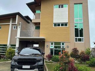 3 STOREY HOUSE & LOT FOR SALE IN AN EXCLUSIVE SUBD. IN SAN LUIS BAGUIO CITY