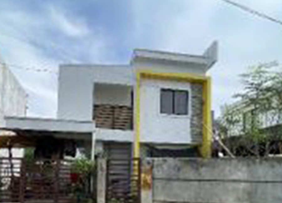 Own a 2-Storey Home in Mandurriao for a Steal!