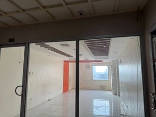Office space for lease 102 sqm in the busy area of Cavite.