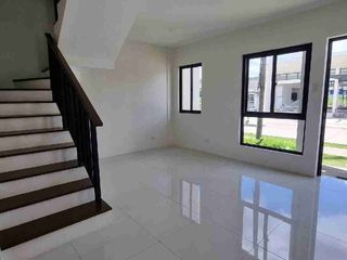 House & Lot For Sale  in Lipa City Batangas. Near to N-U Lipa, SM Lipa  and Startoll, less than an hour to Alabang via south Super highway.