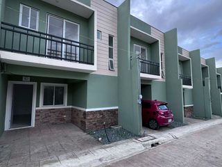 3 Bedroom Townhouse unit with balcony for sale in Cupang Antipolo | Near Marikina | Cash, Bank & Pag-IBIG Financing