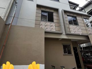 Quezon City Single Attached In Tandang Sora 3 Storey House with 2 CG