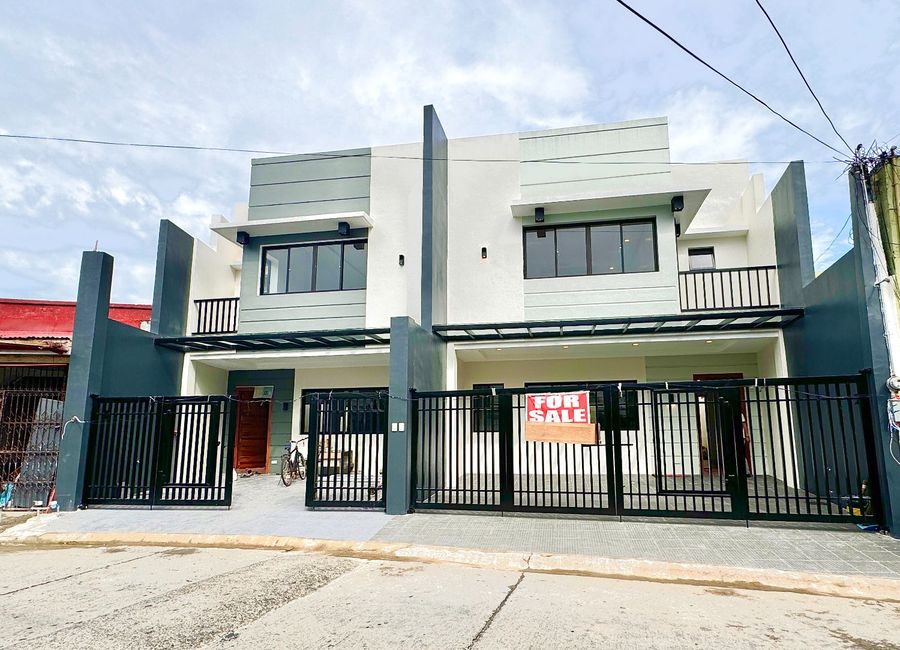 Brand New 2-storey Duplex in BF Resort Village, Las Piñas City