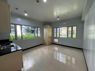 Clean Title RFO Furnished Studio Unit FOR SALE at Tower 1 Morgan Suites Residences McKinley Hill Taguig