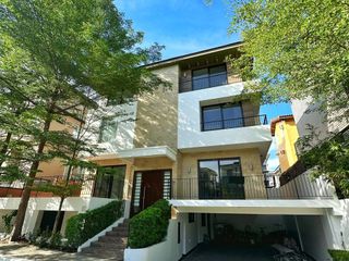 FOR LEASE/RENT: Live Luxuriously in a Beautiful Home in McKinley Hill Village, BGC