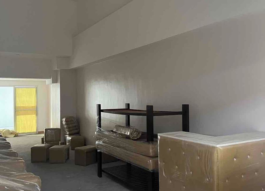 Commercial Space in Taft Avenue good for food business (reheat precooked food) or cafe