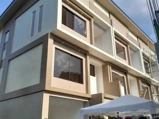 LA BREA RESIDENCES AT ASTER