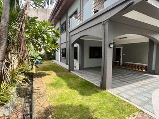 For Sale!!! 6-Bedroom House & Lot in Doña Rosario Village, Mandaue City