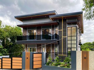 4BR Luxury Home for Sale in Sun Valley Antipolo - 493 Sq.m