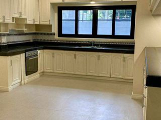 Spacious 5BR House in Muntinlupa with 4 Car Garage for Sale!