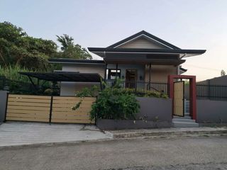 FOR SALE: Modern Japanese Bungalow House in Pinewoods Golf & Country Estate