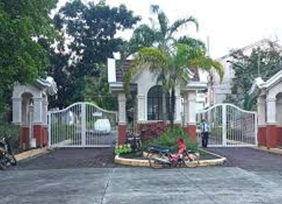 𝐅𝐎𝐑 𝐒𝐀𝐋𝐄 Residential Lot in Glerose Subdivision, Carcar City – by Sta. Lucia
