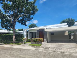 Three (3) Bedroom House for Rent in Clark Freeport Zone, Pampanga